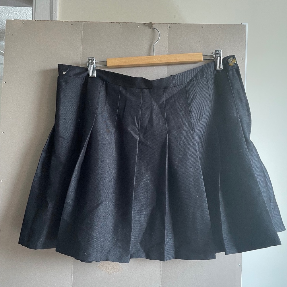Black Pleated Mini Skirt